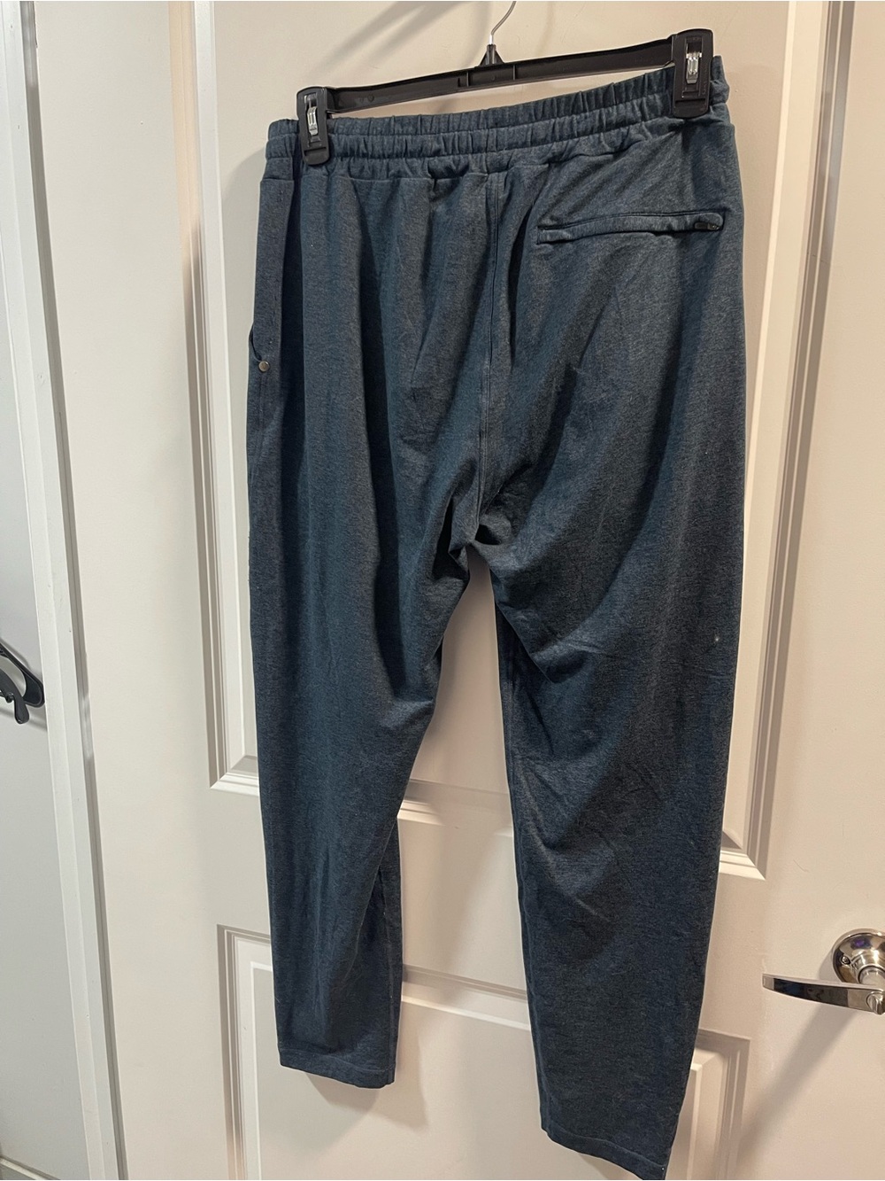 Vuori Men's Heather Navy /Green Drawstring Joggers No Size Tags - Picture 4 of 5